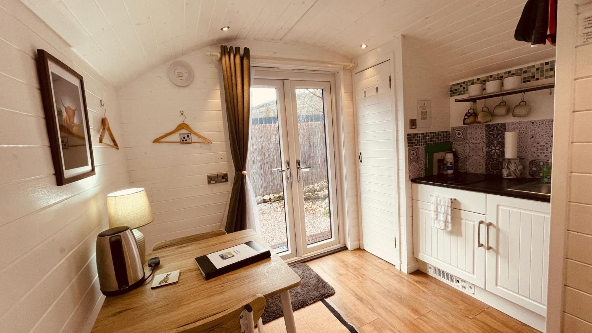 Hideaway Pod Near Loch Ness For A Tranquil Retreat Apartment Lewiston Exterior photo