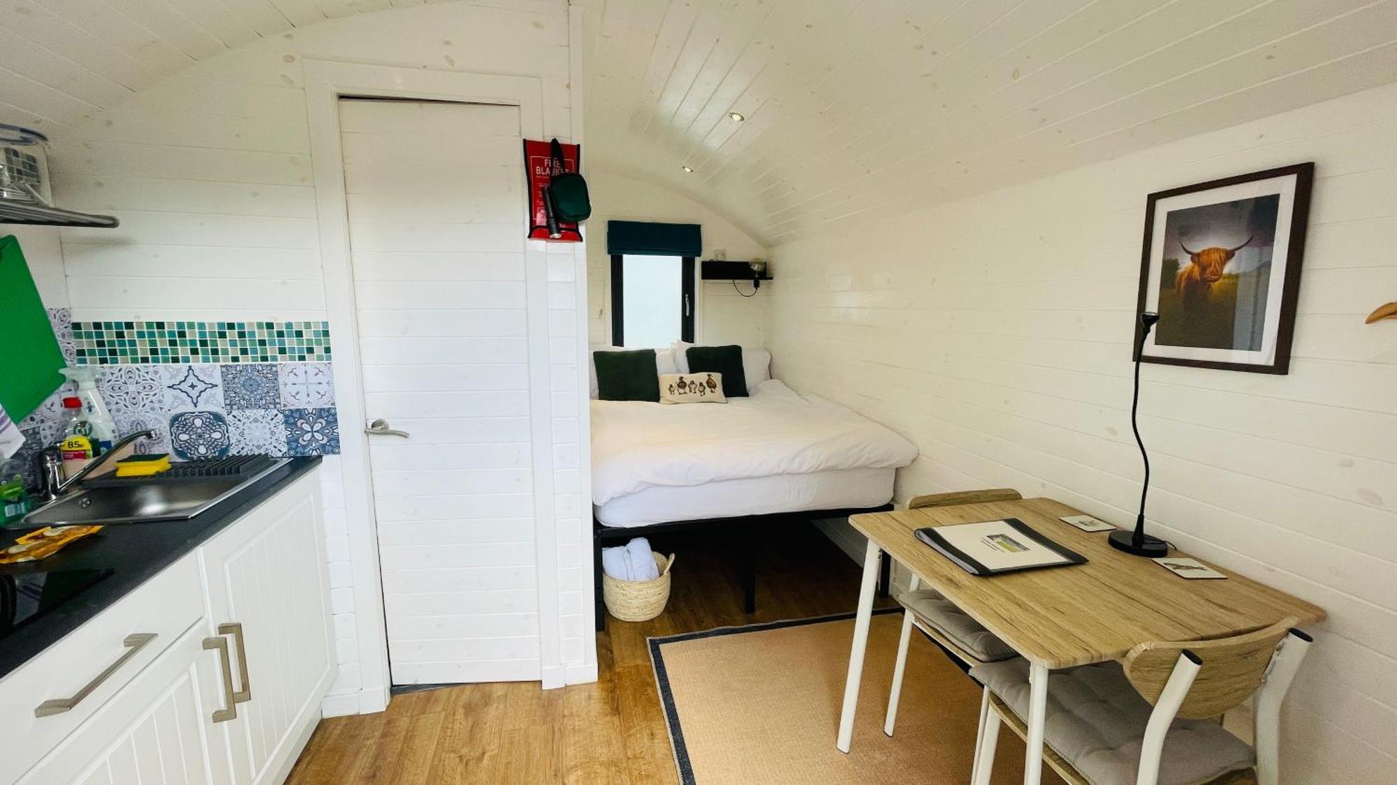 Hideaway Pod Near Loch Ness For A Tranquil Retreat Apartment Lewiston Exterior photo